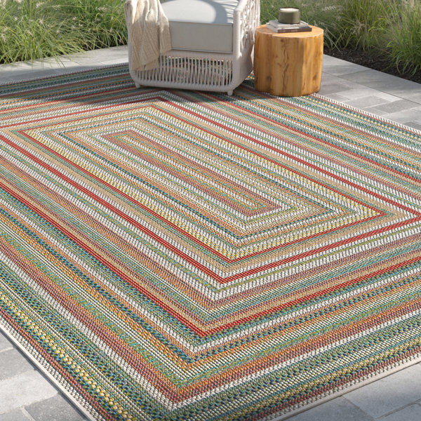 Sand & Stable Lucidia Geometric Indoor / Outdoor Area Rug in Green